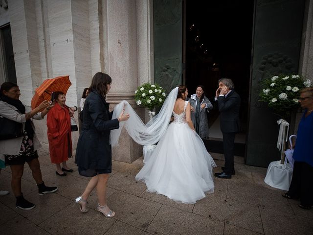 Il matrimonio di Carmine e Lucia a Parabiago, Milano 15