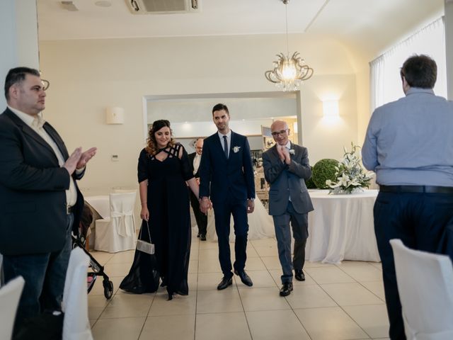 Il matrimonio di Gabriele e Roberta a Tollo, Chieti 95