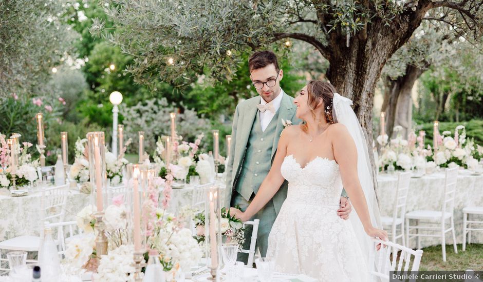 Il matrimonio di Dominik e Fabiola a Nereto, Teramo