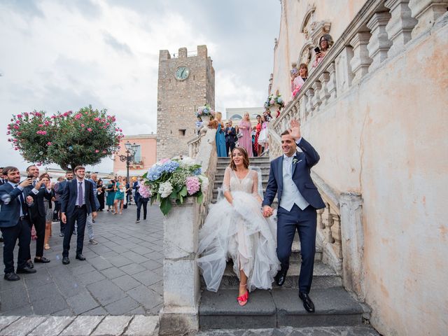Il matrimonio di Dario e Monalise a Taormina, Messina 42