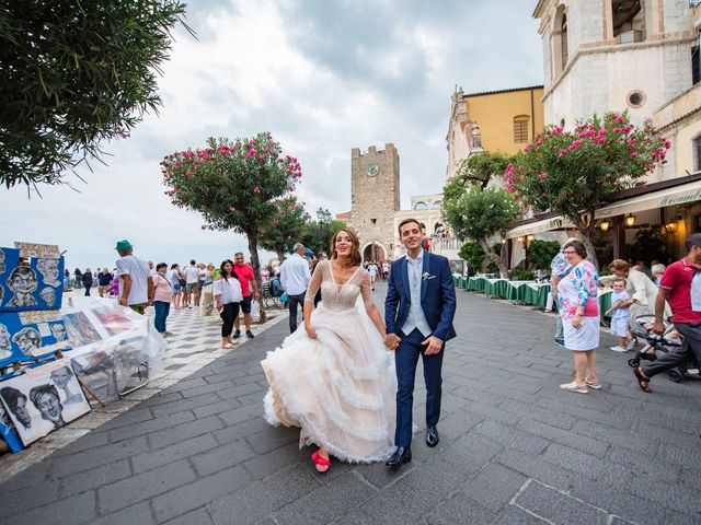 Il matrimonio di Dario e Monalise a Taormina, Messina 43