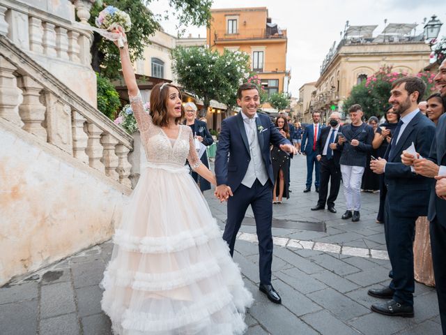 Il matrimonio di Dario e Monalise a Taormina, Messina 49