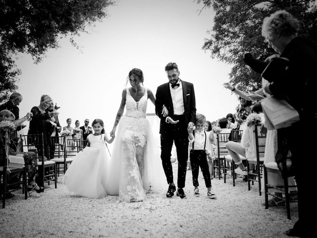 Il matrimonio di Matteo e Clizia a Torre del Lago, Lucca 42