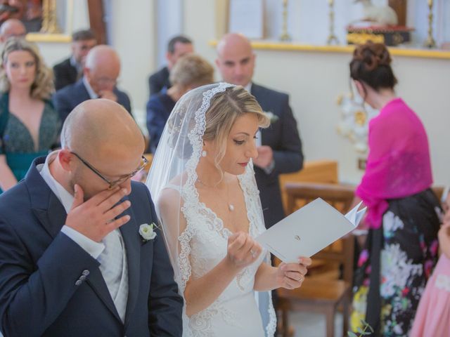 Il matrimonio di Valentina e Alessandro a Casteltermini, Agrigento 20