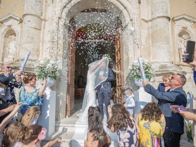 Il matrimonio di Valentina e Alessandro a Casteltermini, Agrigento 21