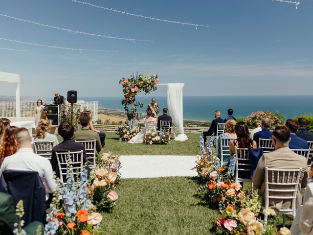 Il matrimonio di Alberto e Bianca a Roseto degli Abruzzi, Teramo 12