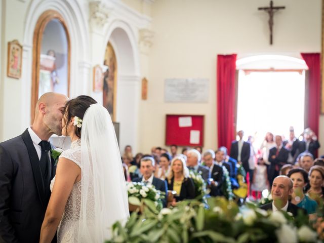 Il matrimonio di Valentina e Tony a Paola, Cosenza 35