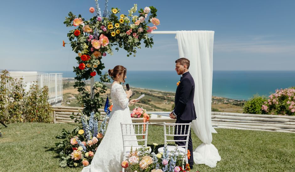 Il matrimonio di Alberto e Bianca a Roseto degli Abruzzi, Teramo