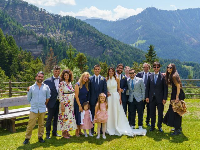 Il matrimonio di Luca e Giorgia a Ortisei-St. Ulrich, Bolzano 122