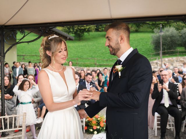 Il matrimonio di Meneme e Ilaria a Albano Sant&apos;Alessandro, Bergamo 20