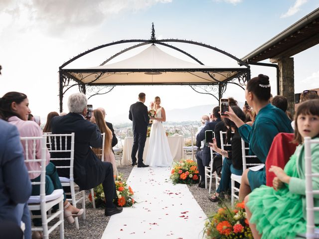 Il matrimonio di Meneme e Ilaria a Albano Sant&apos;Alessandro, Bergamo 25