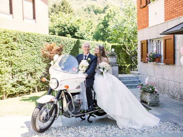 Il matrimonio di Roberto e Silvia a Lasnigo, Como 57