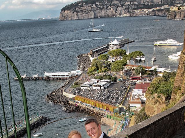 Il matrimonio di Gianpaolo e Vincenza a Sorrento, Napoli 27