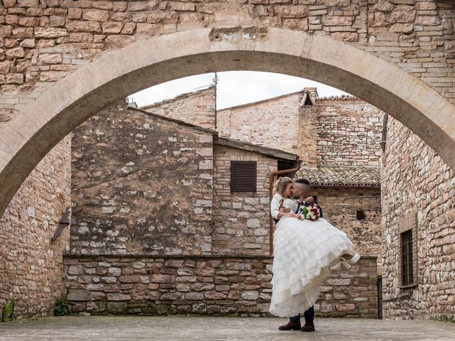 Il matrimonio di Luca e Jessica a Spello, Perugia 20