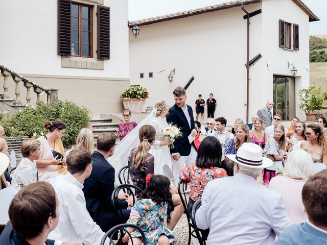 Il matrimonio di Nicolaj e Alexandra a Vicchio, Firenze 28