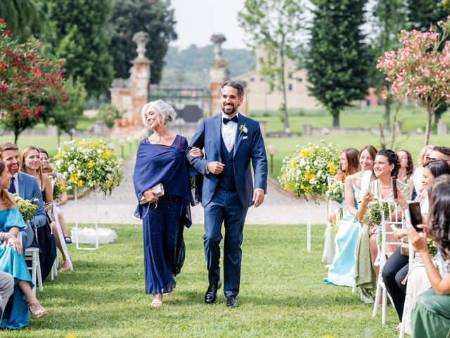 Il matrimonio di Andrea e Ilaria a Chignolo Po, Pavia 20