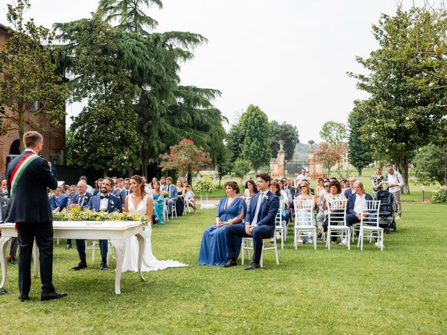 Il matrimonio di Andrea e Ilaria a Chignolo Po, Pavia 30
