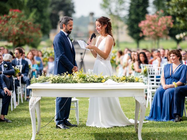 Il matrimonio di Andrea e Ilaria a Chignolo Po, Pavia 35