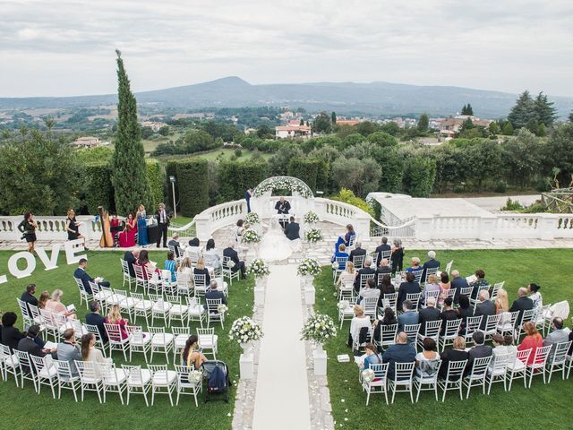 Il matrimonio di Danny e Laura a Bassano Romano, Viterbo 14