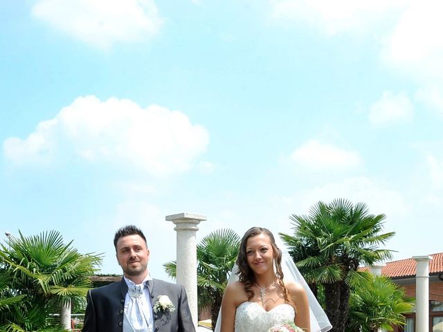 Il matrimonio di Gianni e Stefania a Tavazzano con Villavesco, Lodi 15