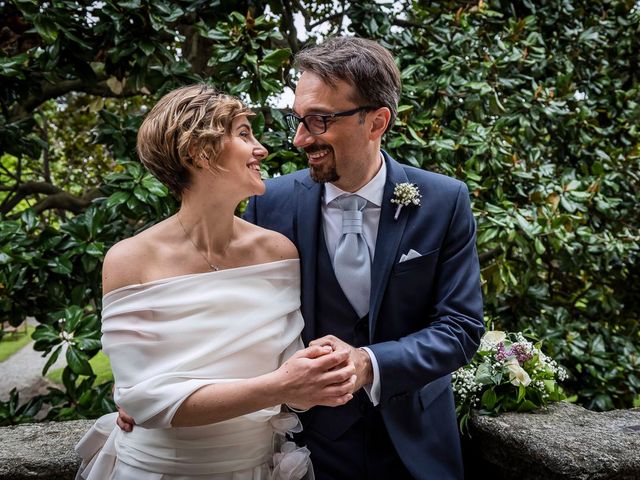 Il matrimonio di Massimiliano e Debora a Erba, Como 32