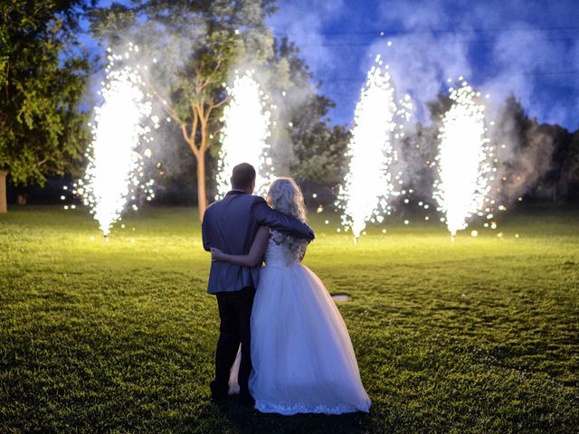 Il matrimonio di Manuela Bucsa  e Ivano Amarena a Tortoreto, Teramo 11