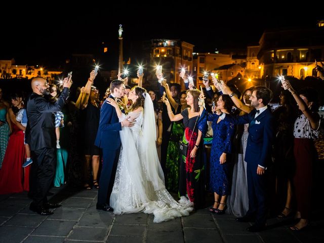 Il matrimonio di Mariantonietta e Vincenzo a Catania, Catania 15