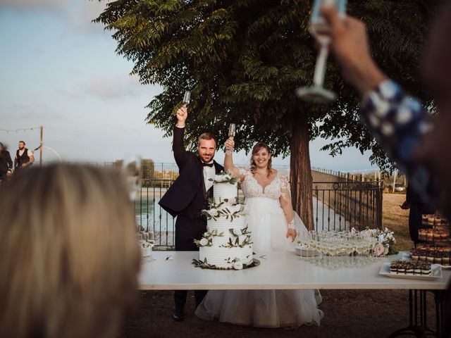 Il matrimonio di Lorenzo e Erika a Fermo, Fermo 24