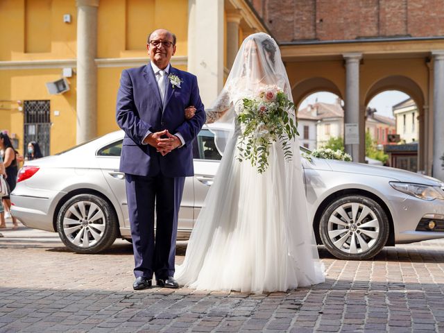 Il matrimonio di Davide e Simona a Mortara, Pavia 32