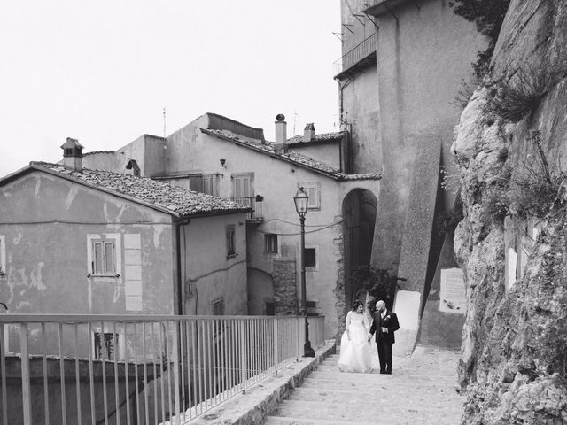 Il matrimonio di Luca e Alessandra a Cervara di Roma, Roma 112