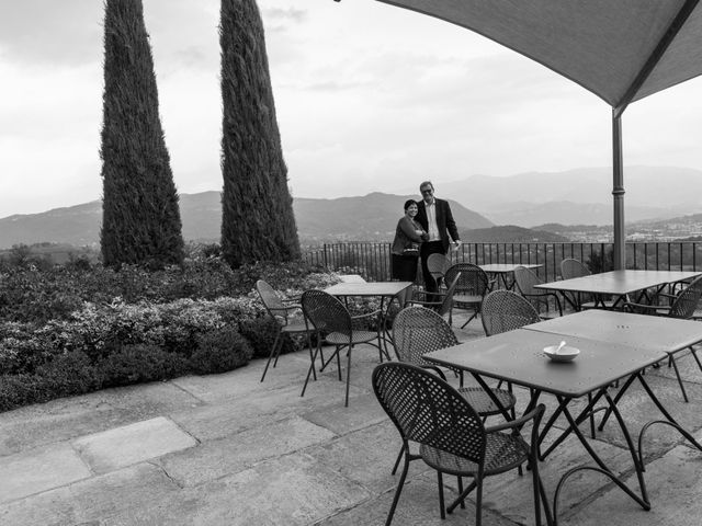 Il matrimonio di Massimo e Rosaura a Montevecchia, Lecco 13