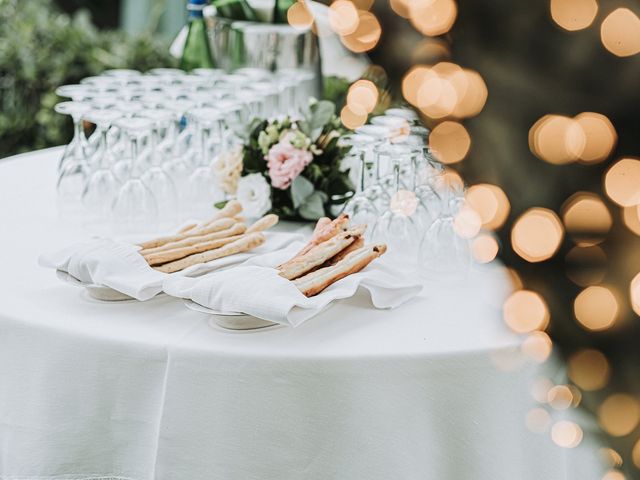Il matrimonio di Vale e Max a Napoli, Napoli 17