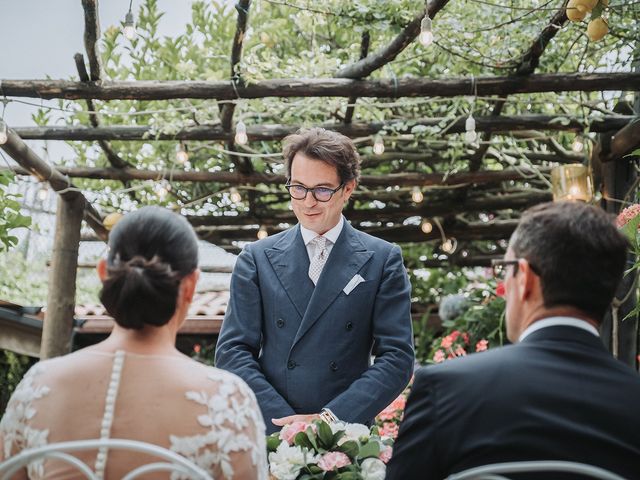 Il matrimonio di Vale e Max a Napoli, Napoli 26