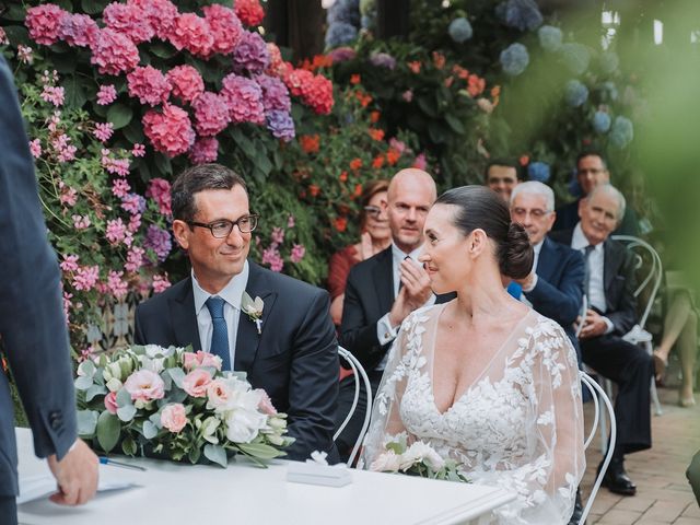 Il matrimonio di Vale e Max a Napoli, Napoli 29