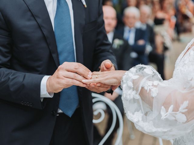 Il matrimonio di Vale e Max a Napoli, Napoli 34