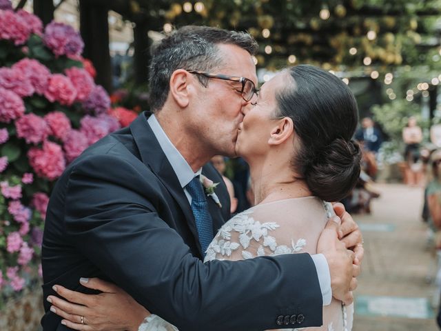 Il matrimonio di Vale e Max a Napoli, Napoli 35