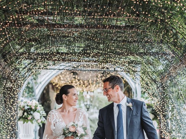 Il matrimonio di Vale e Max a Napoli, Napoli 39