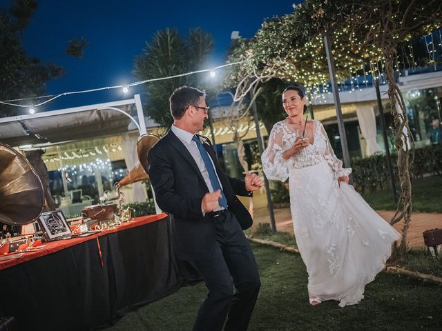 Il matrimonio di Vale e Max a Napoli, Napoli 56