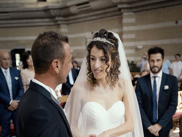 Il matrimonio di Simone e Arianna a Carrara, Massa Carrara 21