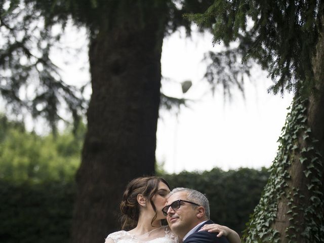 Il matrimonio di Massimiliano e Elena a Lesmo, Monza e Brianza 18