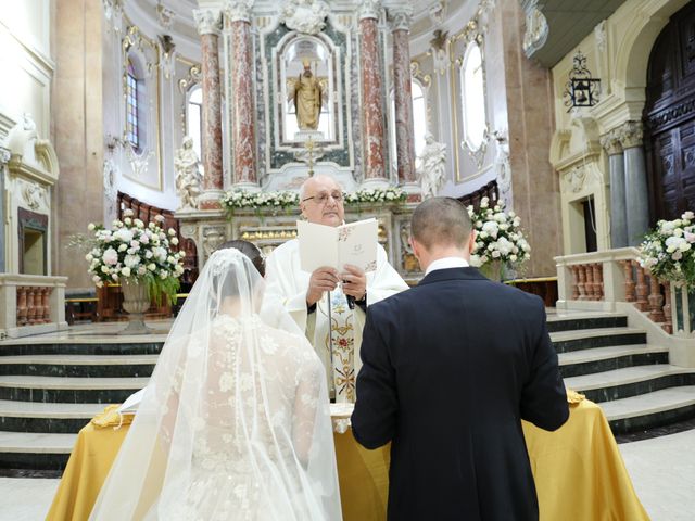 Il matrimonio di Vincenzo e Marilù a Cisternino, Brindisi 21