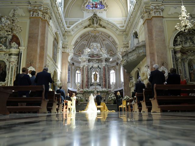 Il matrimonio di Vincenzo e Marilù a Cisternino, Brindisi 24