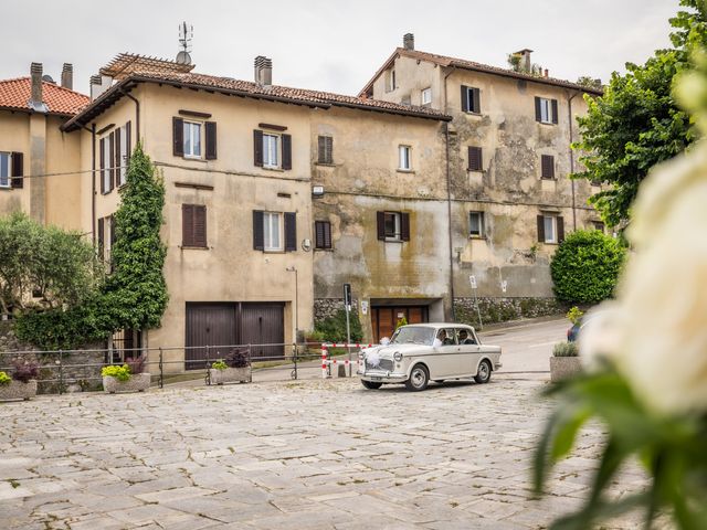 Il matrimonio di Matias e Tania a Mercallo, Varese 20