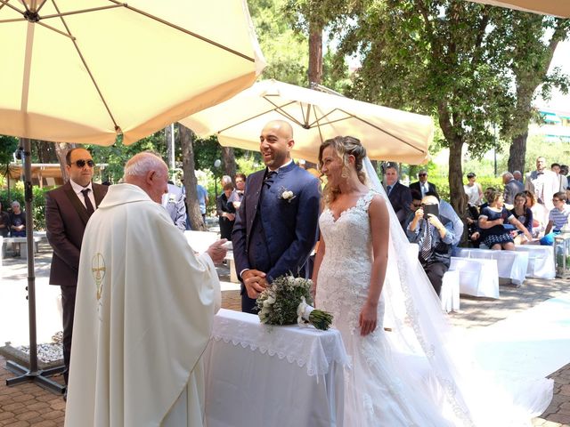 Il matrimonio di Gianfranco e Luana a San Salvo, Chieti 23