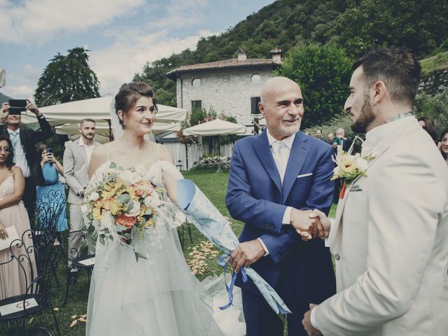 Il matrimonio di Daniela e Omar a Canzo, Como 16