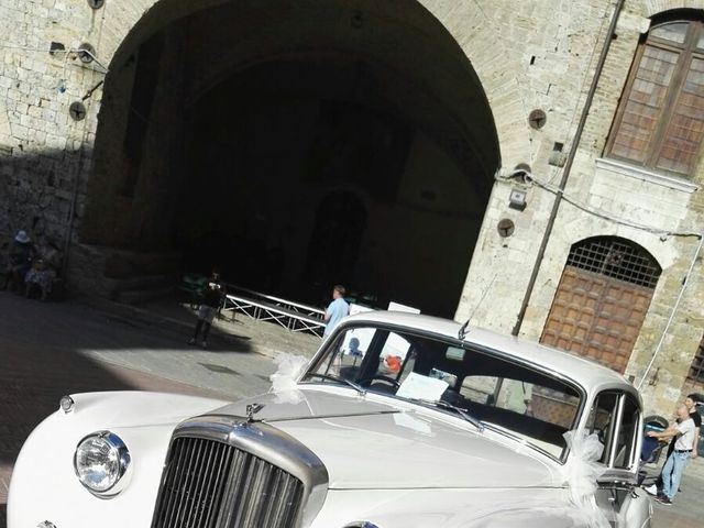 Il matrimonio di Filippo e Laura a San Gimignano, Siena 4