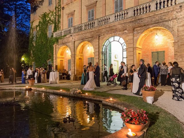 Il matrimonio di Piero e Roberta a Falconara Marittima, Ancona 16