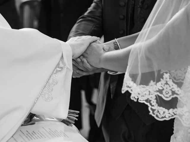Il matrimonio di Michele e Loredana a Montebello della Battaglia, Pavia 39
