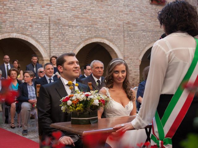 Il matrimonio di Marco e Mariaelena a Città Sant&apos;Angelo, Pescara 61
