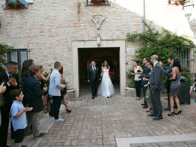 Il matrimonio di Marco e Mariaelena a Città Sant&apos;Angelo, Pescara 75